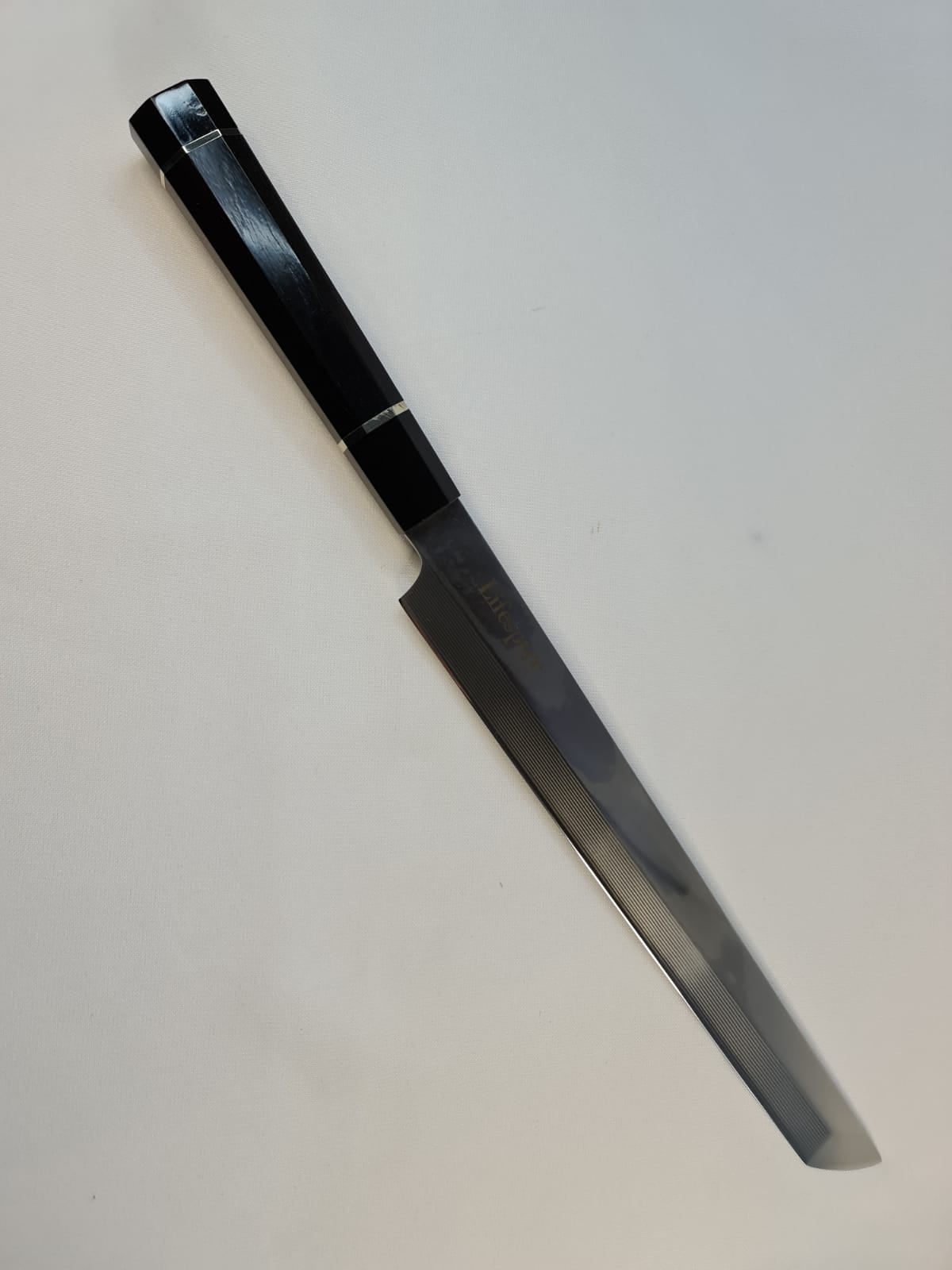 Lifespace Japanese Yanagiba Traditional Damascus Sashimi or Filleting Knife - 10.6 inch Blade
