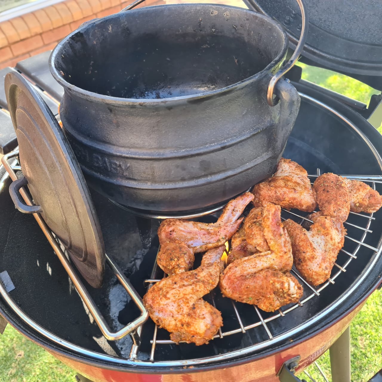 Lifespace Potjie Ring for 57cm Kettle Braai with 2 x Side Grids - Lifespace