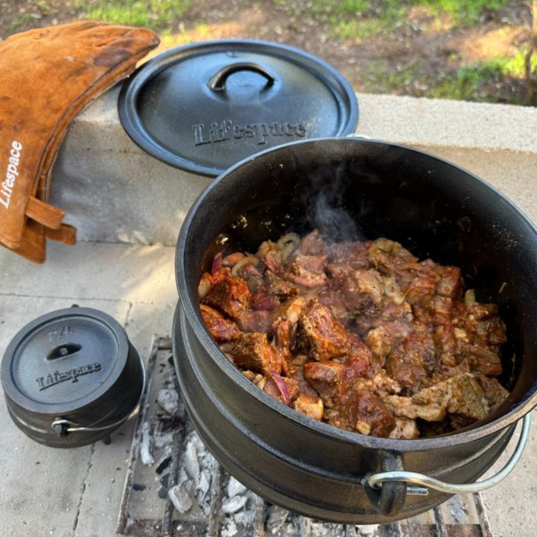 Lifespace No2 Cast Iron African Potjie Cooking Pot / Cauldron with Legs (6.3 Quart)